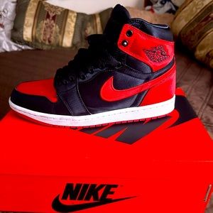 Air Jordan 1 High OG “Satin Bred”